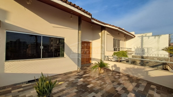 Excelente Casa - Centro
