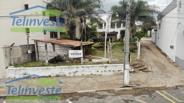 CASA NO CENTRO DE PASSOS
