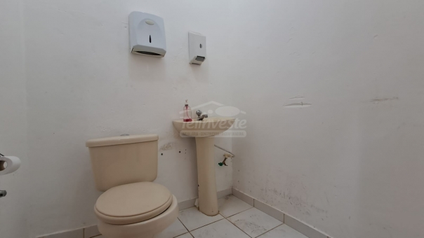 Excelente Comodo Comercial - Centro