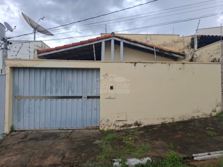CASA NO BAIRRO ELDORADO