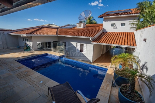 BEL&Iacute;SSIMA CASA EM FURNAS