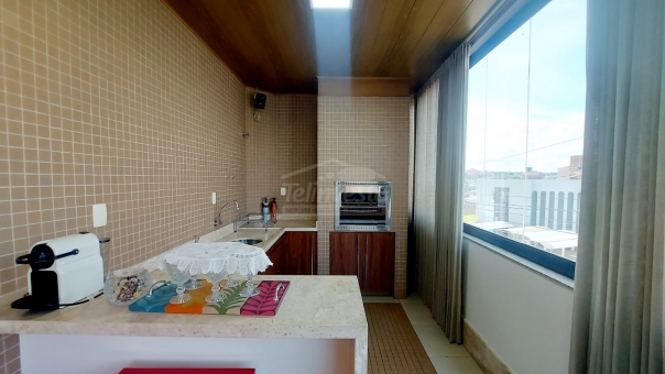 APARTAMENTO NO NO BAIRRO UMUARAMA- A POUCOS METRO DA AVENIDA DA MODA