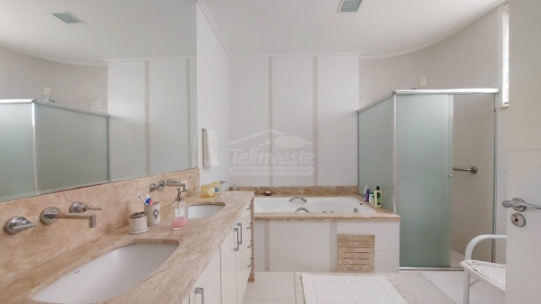 APARTAMENTO NO NO BAIRRO UMUARAMA- A POUCOS METRO DA AVENIDA DA MODA