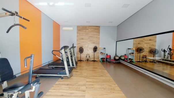APARTAMENTO NO NO BAIRRO UMUARAMA- A POUCOS METRO DA AVENIDA DA MODA