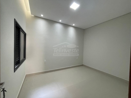 Bel&iacute;ssima casa no Condom&iacute;nio Monte Belo