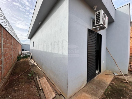 IM&Oacute;VEL A VENDA - BAIRRO POLIVALENTE 