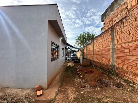 IM&Oacute;VEL A VENDA - BAIRRO POLIVALENTE 