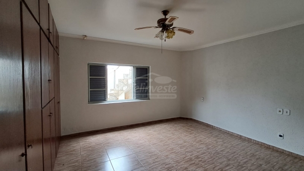 CASA - PROXIMO A CAPELA DA PENHA