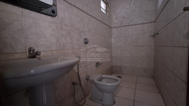 CASA - PROXIMO A CAPELA DA PENHA