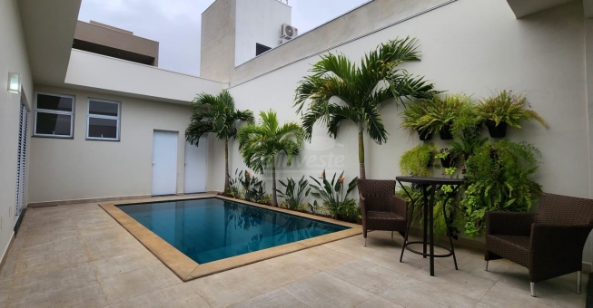 Casa  - Condom&iacute;nio Monte Belo