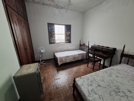 CASA NO CENTRO DE PASSOS