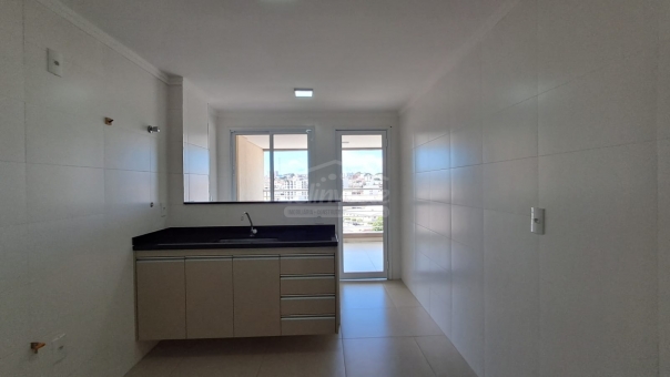 EXCELENTE APARTAMENTO  - CENTRO