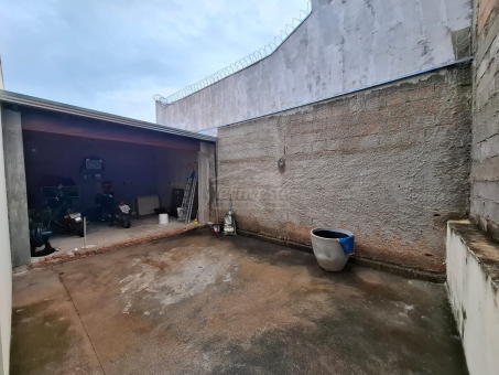 CASA NO ALTO DOS NOBRES