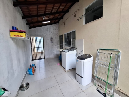 CASA NO ALTO DOS NOBRES