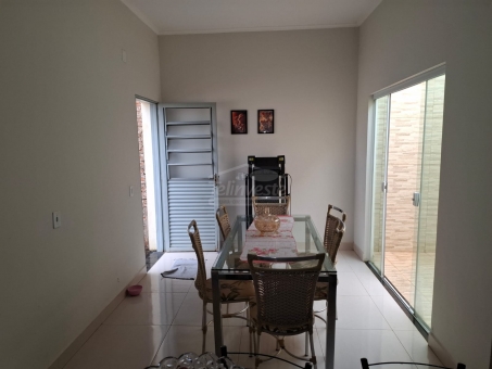 CASA NO ALTO DOS NOBRES