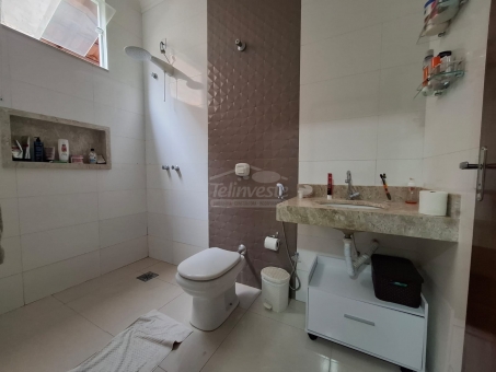 CASA NO ALTO DOS NOBRES