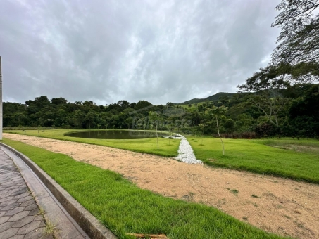 LOTE- CONDOM&Iacute;NIO SOLAR DA COLINA 
