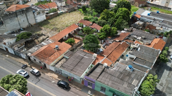 CASA + AREA DE 1097M&sup2; NA JO&Atilde;O PIMENTA 