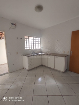 CASA NO BAIRRO ELDORADO