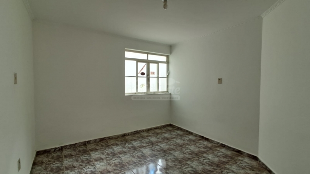 EXCELENTE CASA - PROXIMO A BOIADEIROS