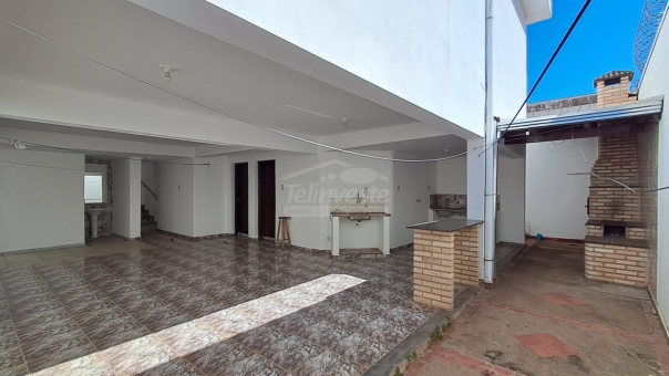 EXCELENTE CASA - PROXIMO A BOIADEIROS