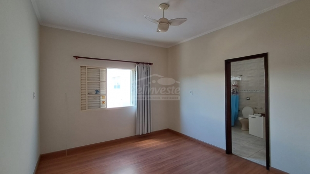 EXCELENTE CASA - PROXIMO A BOIADEIROS