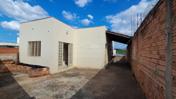 CASA - PARQUE DAS AROEIRAS 