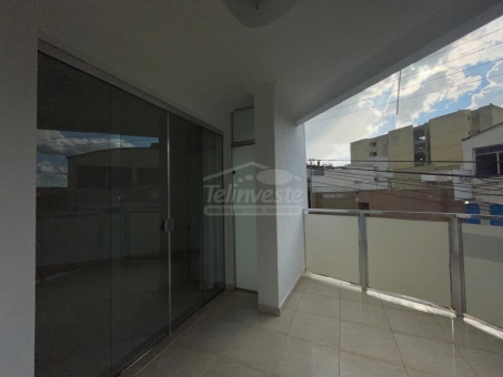 CASA NO MUARAMA AO LADO DA AVENIDA DA MODA 