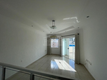 CASA NO MUARAMA AO LADO DA AVENIDA DA MODA 