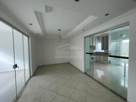 CASA NO MUARAMA AO LADO DA AVENIDA DA MODA 