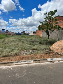 Lote Plano - Jardim Tropical