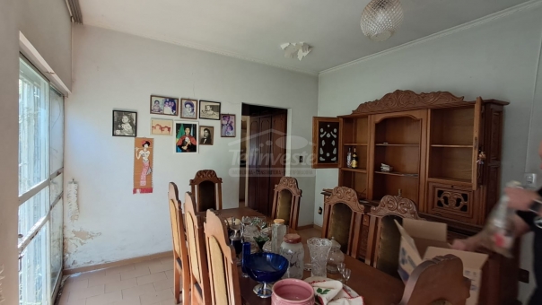 EXCELENTE CASA COMERCIAL - CENTRO 