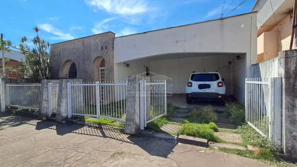 EXCELENTE CASA COMERCIAL - CENTRO 