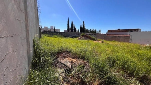 LOTE NO BAIRRO ELDORADO