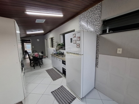 CASA NO BAIRRO MARIA ROSA