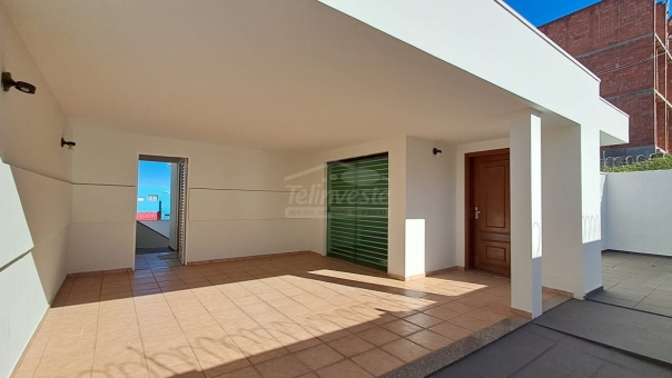 EXCELENTE CASA - CENTRAL