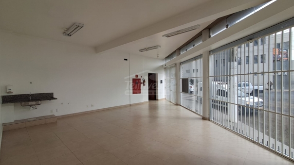 COMODO COMERCIAL - SANTA CASA