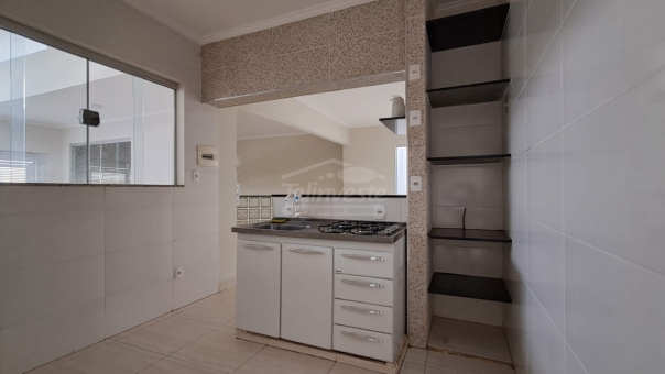 EXCELENTE CASA - JARDIM DOS PINHEIROS