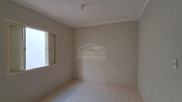 EXCELENTE CASA - JARDIM DOS PINHEIROS