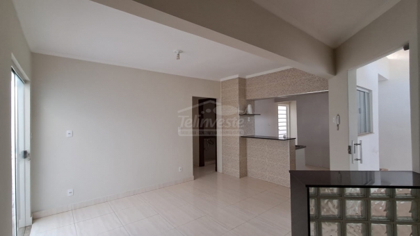 EXCELENTE CASA - JARDIM DOS PINHEIROS
