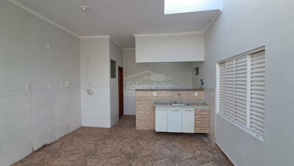 EXCELENTE CASA - JARDIM DOS PINHEIROS