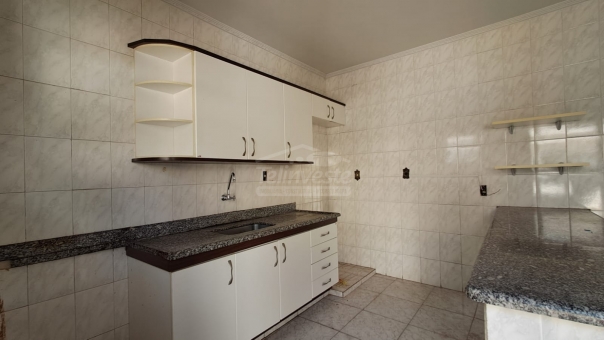 CASA EXCELENTE LOCALIZA&Ccedil;&Atilde;O NO CENTRO