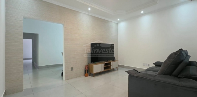 CASA RESIDENCIAL A VENDA - NOVO MUNDO