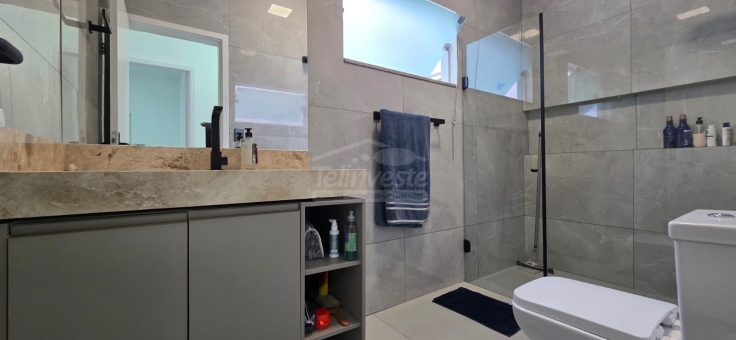 CASA RESIDENCIAL A VENDA - NOVO MUNDO