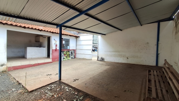 EXCELENTE PONTO COMERCIAL - LOTE