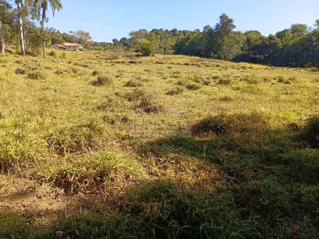 CHACARA EM PASSOS/ BOM JESUS