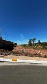 OPORTUNIDADE DE LOTE - ALTO DOS MAIAS