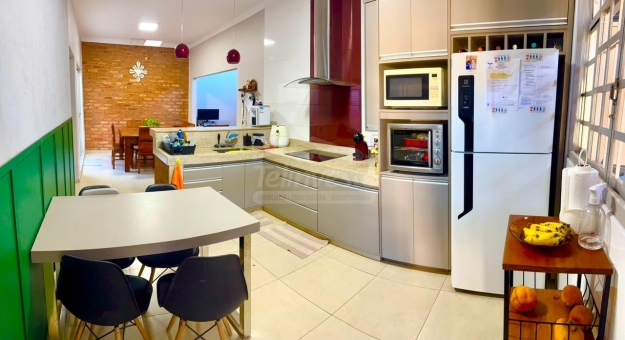 EXCELENTE CASA A VENDA - JARDIM CANADA