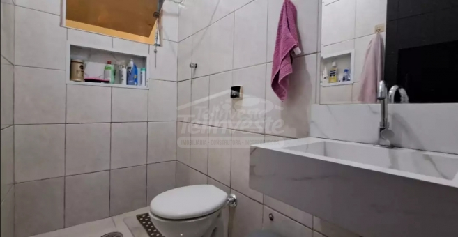 CASA A VENDA - JARDIM POLIVALENTE 