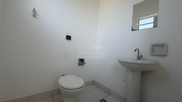 COMODO COMERCIAL 